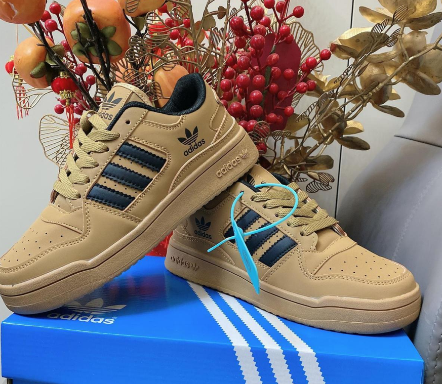 Adidași casual Adidas® recent lansați