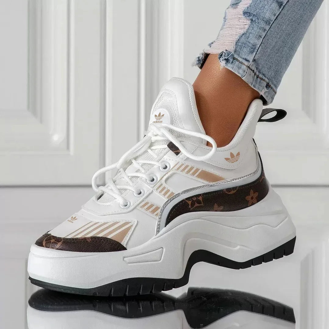 Noi pantofi sport adidas® 2024 pentru femei