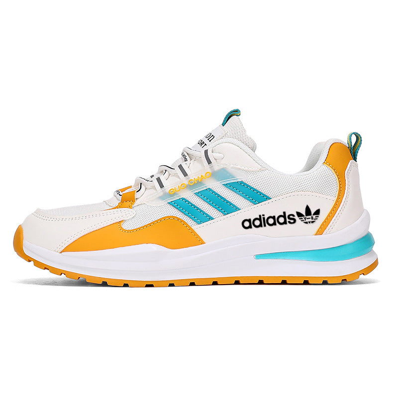Noua lansare adidași